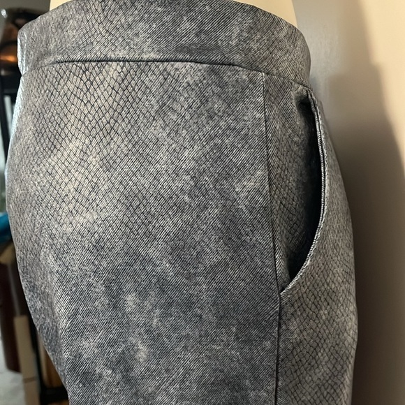 NWT Clara sun woo leather pants blue with pockets snakeskin pattern - Picture 10 of 11